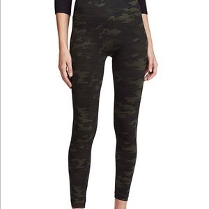 Spanx seamless camo leggings